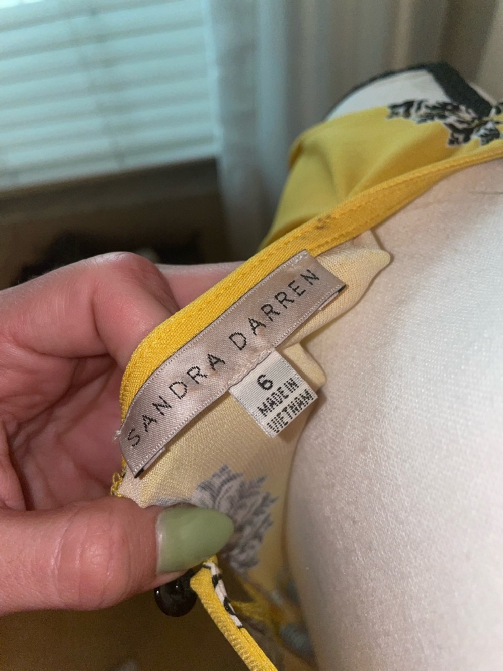 Sandra Darren Yellow Printed Cold-Shoulder Midi Dress with Black Belt - Picture 4 of 4